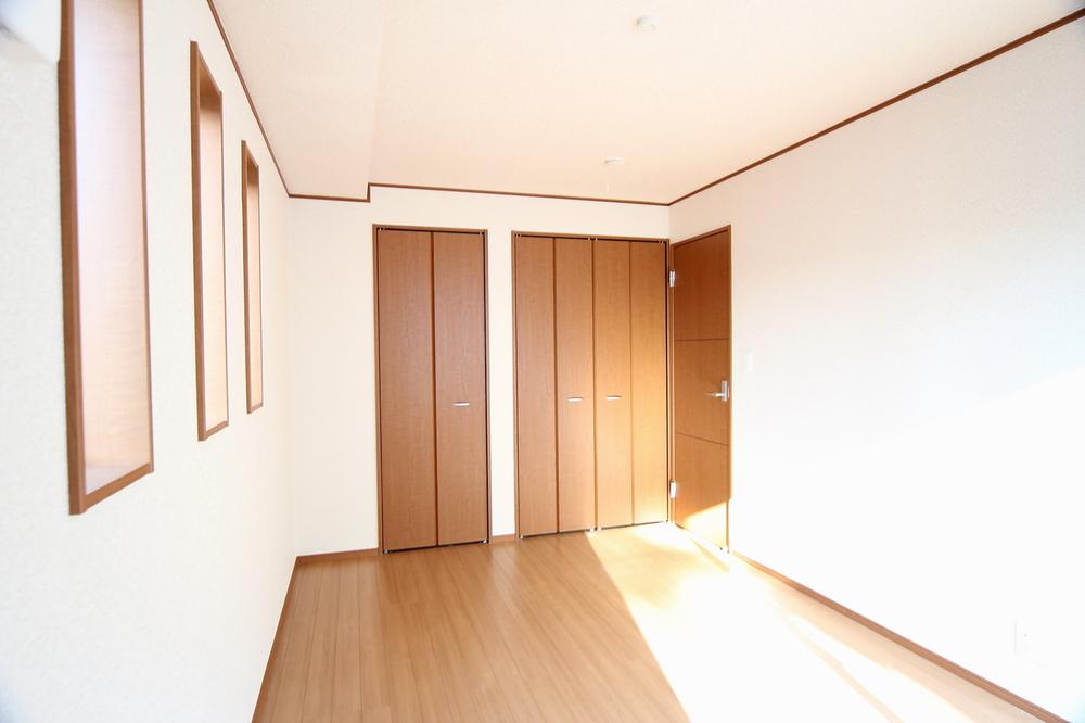 Same specifications photos (Other introspection). room