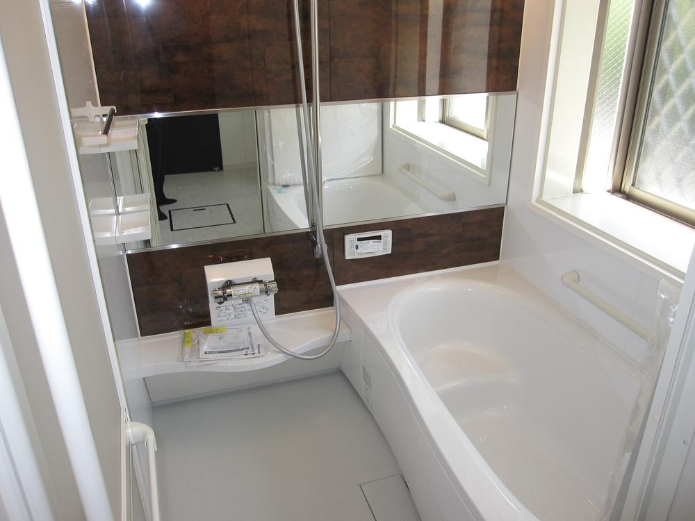 Same specifications photo (bathroom). Same specifications