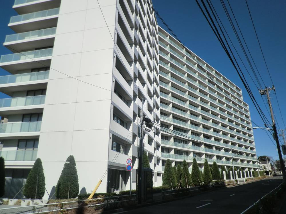 Local appearance photo. Local (12 May 2013) Shooting