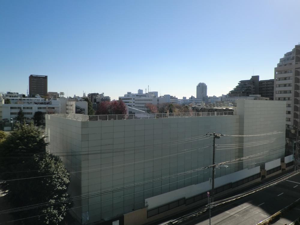 View photos from the dwelling unit. View from local ((December 2013) Shooting