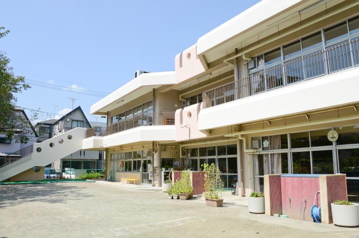 kindergarten ・ Nursery. 300m to Takashima kindergarten