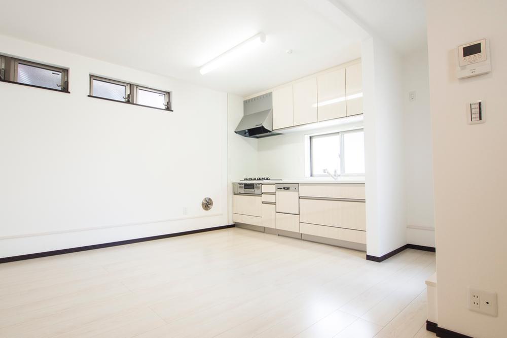 Living. Room (August 2013) Shooting