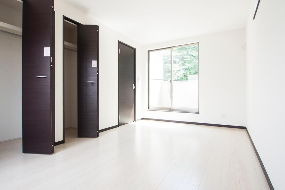 Non-living room. Room (August 2013) Shooting