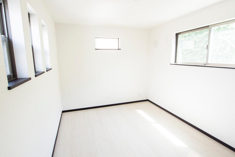 Non-living room. Room (August 2013) Shooting