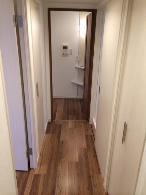 Entrance. Local (12 May 2013) Shooting