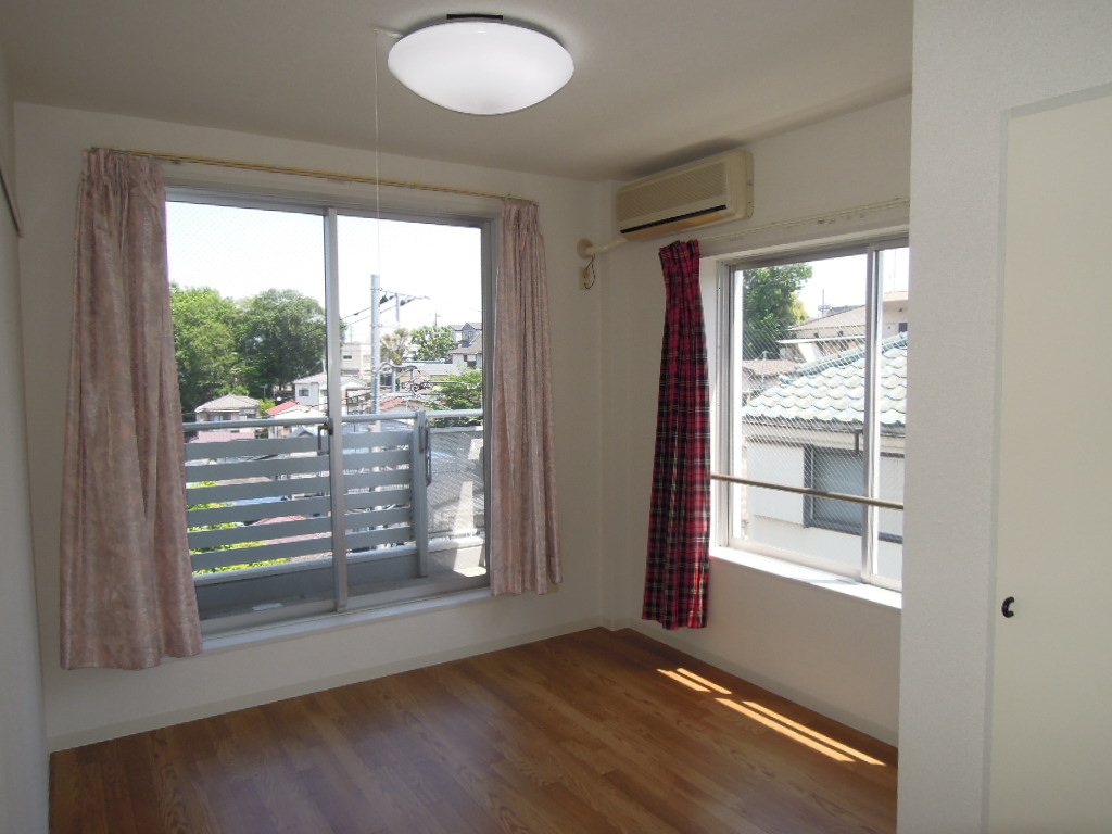 Other room space. Western style room