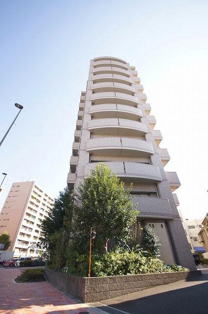 Local appearance photo. Local (11 May 2013) Shooting