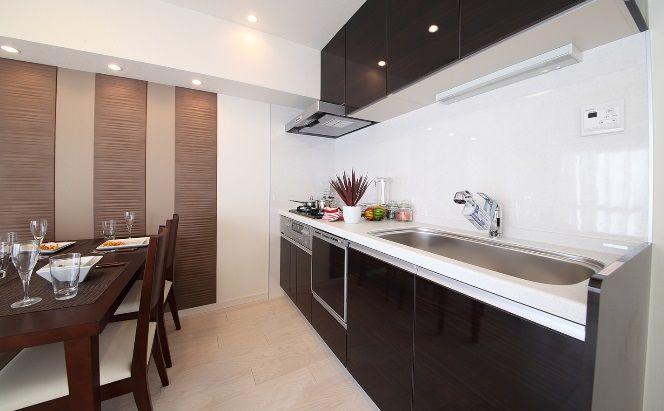 Kitchen. ~ 2013 November new interior renovation completed ~ water filter ・ System kitchen of state-of-the-art amenities dishwasher