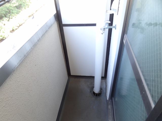 Other room space. Washing machine Storage