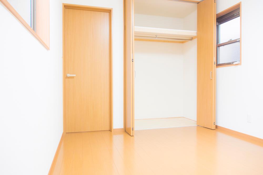 Non-living room. Local (April 2013) Shooting