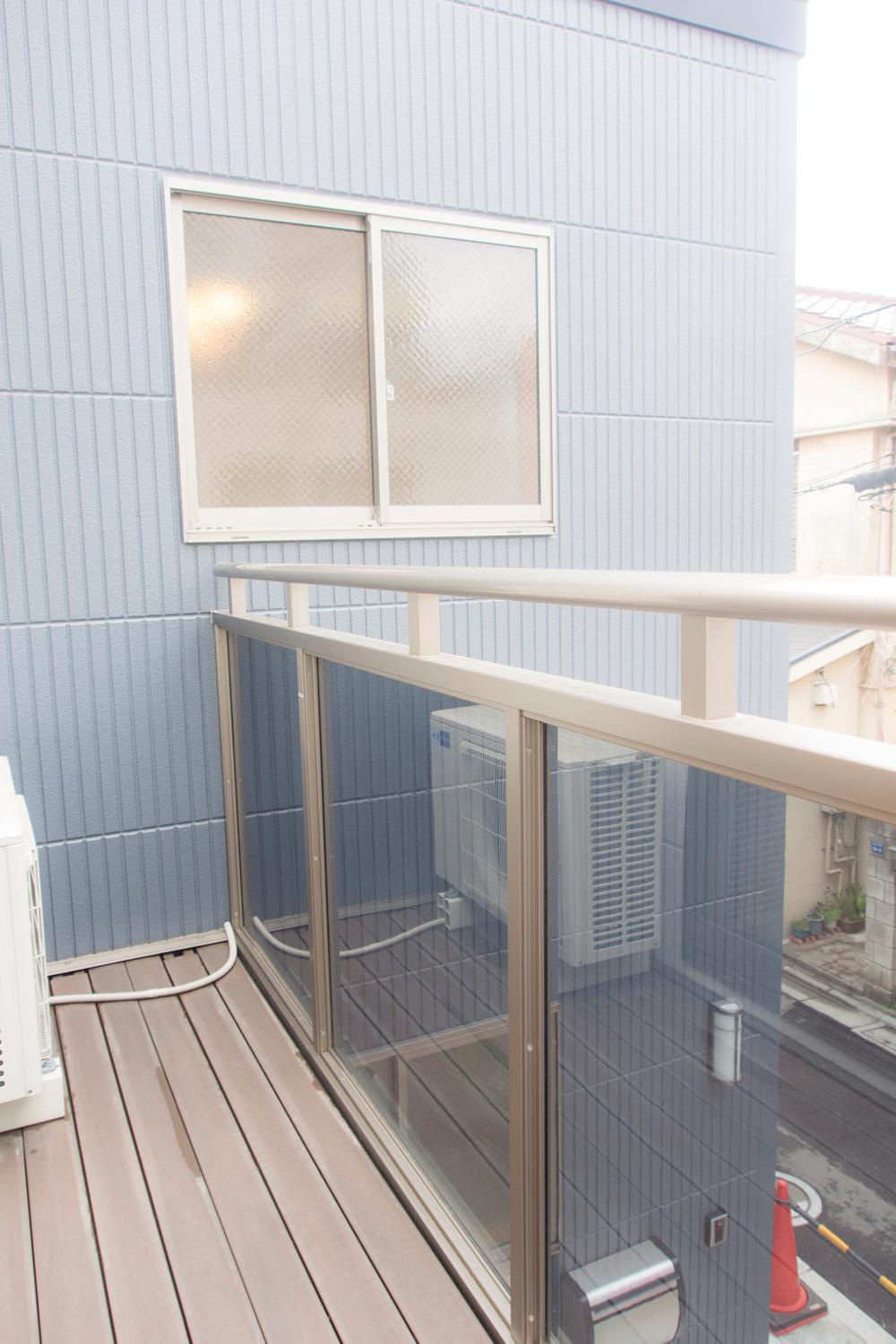 Balcony. Local (April 2013) Shooting