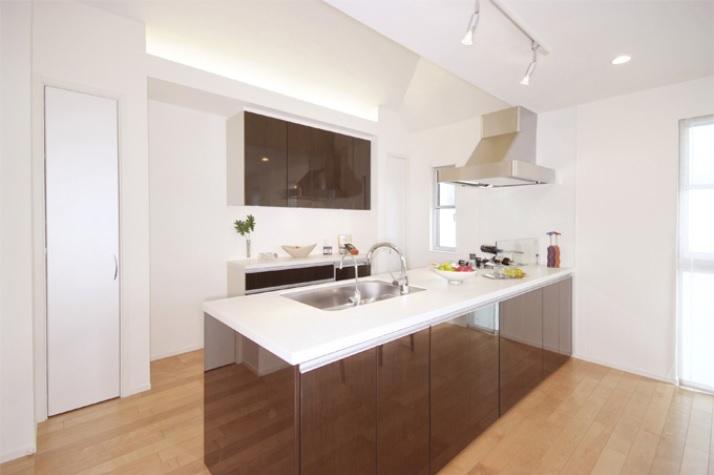 Same specifications photo (kitchen). Same specification example