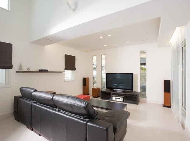 Same specifications photos (living). Same specification example