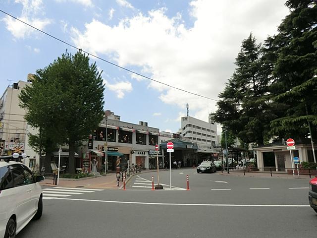 station. 1040m to Tokiwadai Station