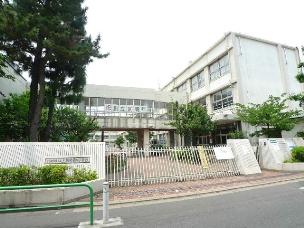 Primary school. Kamiitabashi fourth elementary school