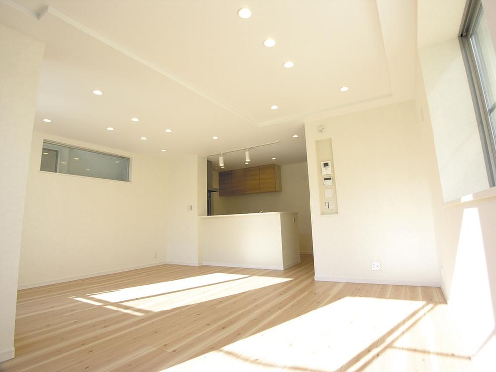 Living. Local living photo (Gas hot water floor heating as standard)