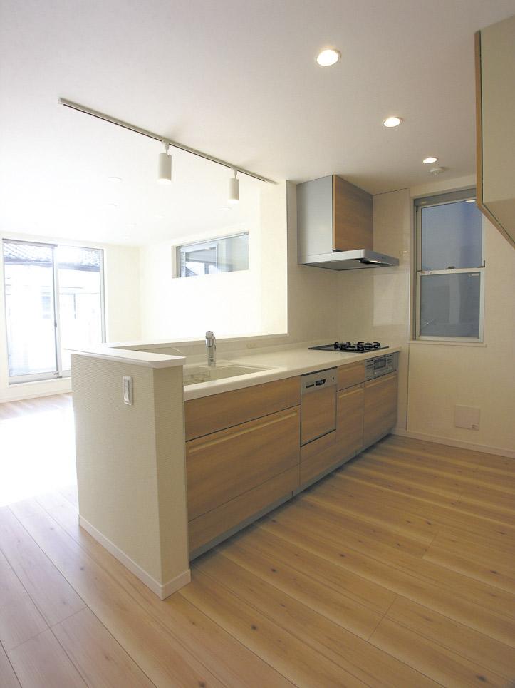 Kitchen. Local kitchen photo (dishwasher ・ Water purifier standard equipment)