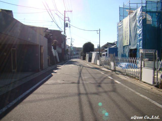 Local photos, including front road. Local (12 May 2013) Shooting