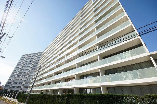 Local appearance photo. Local (12 May 2013) Shooting