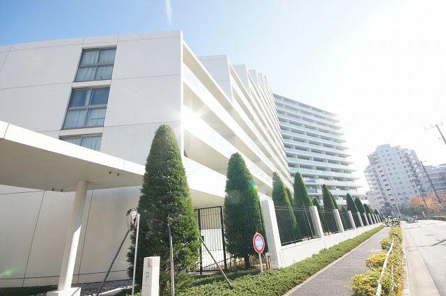 Local appearance photo. Local (12 May 2013) Shooting