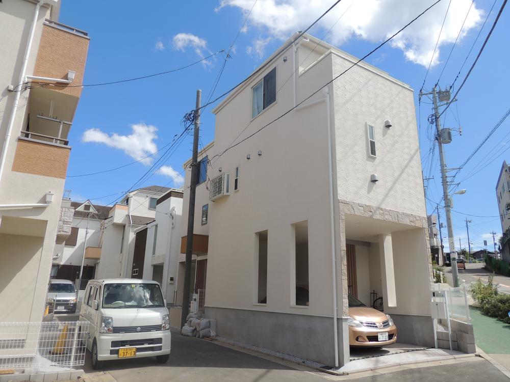 Local appearance photo. local