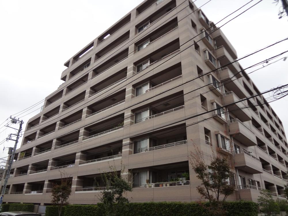 Local appearance photo. Local (10 May 2013) Shooting