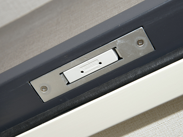 Security.  [Front door security sensors] After you set the security sensors, If the front door is opened illegally, Along with the alarm sounds, It will be automatically reported to the "Customer Service Center".