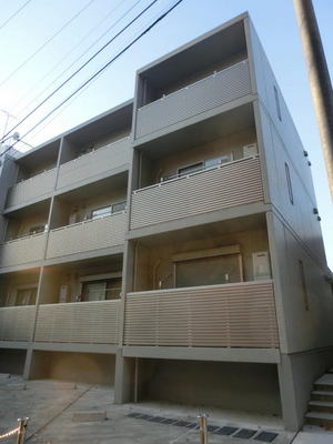 Building appearance. PC structure