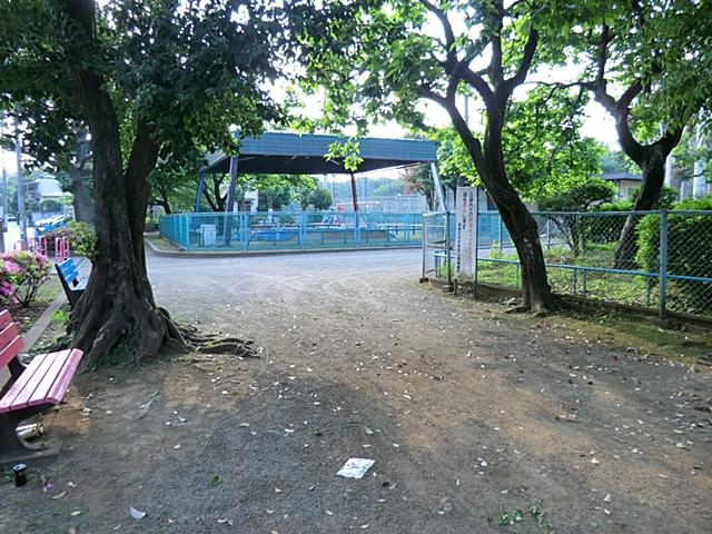 park. 710m until Azusawa park