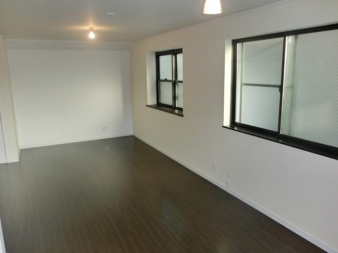 Living. Local (12 May 2013) Shooting