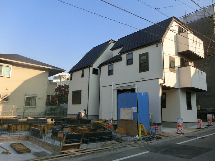 Local appearance photo. Local (12 May 2013) Shooting