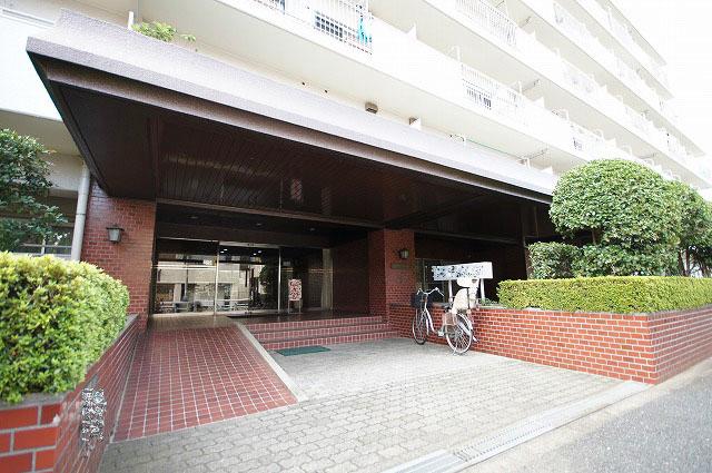 Local appearance photo. Local (10 May 2013) Shooting