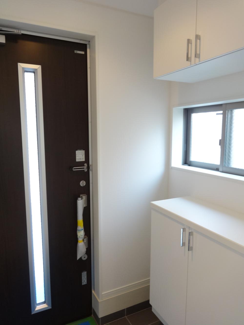 Entrance. Local (11 May 2013) Shooting