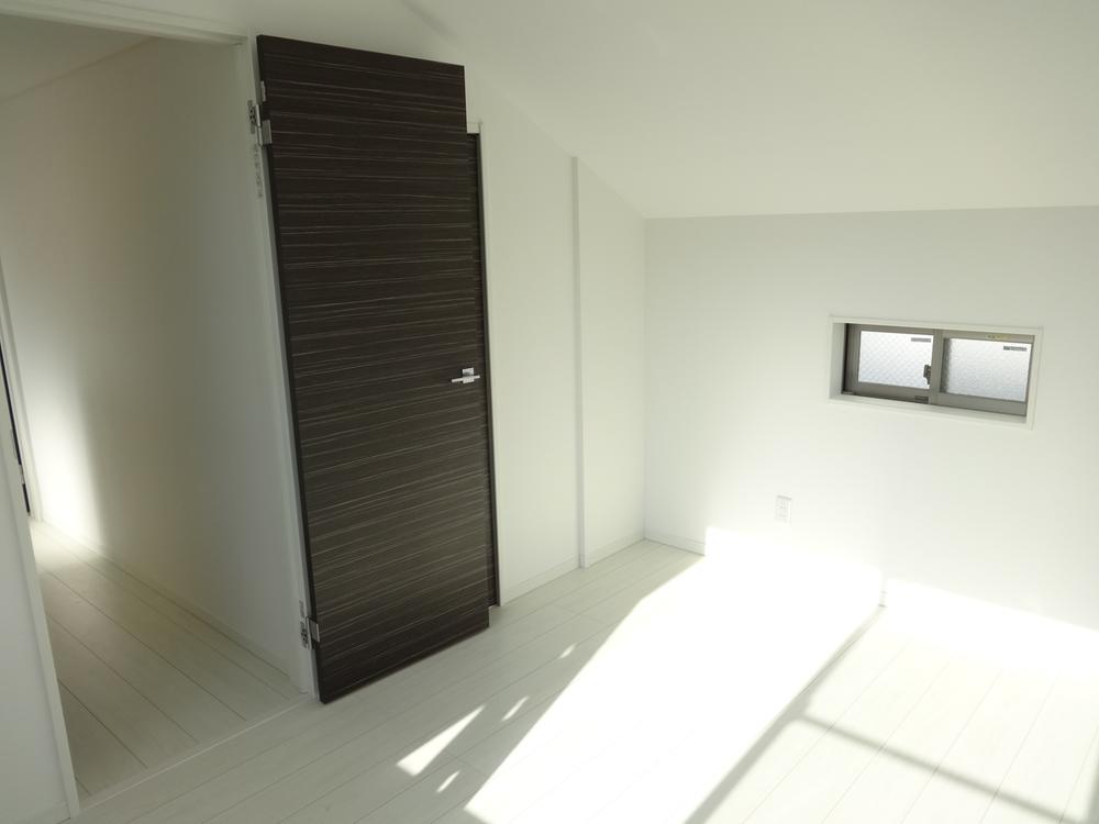 Non-living room. Indoor (11 May 2013) Shooting