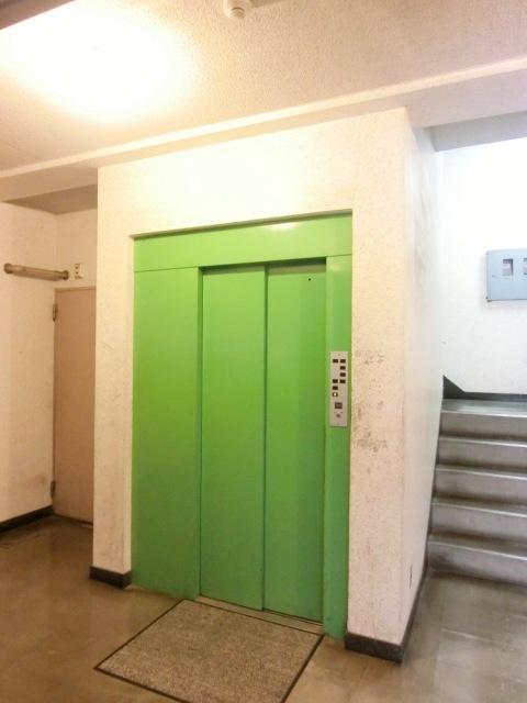 lobby. Elevator