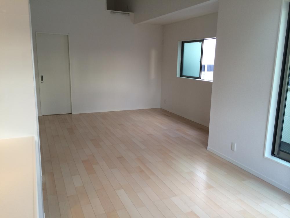 Same specifications photos (living). Complete sample (November 26, 2013 shooting)