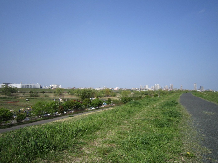 Other. Back is a dry riverbed.