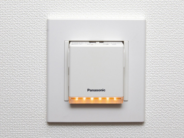 Other.  [Footlights] To ensure visibility in the event of a power failure, It can also be used as a flashlight. (Same specifications)