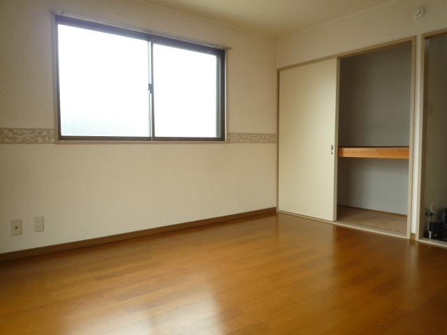 Living and room. Bright room.