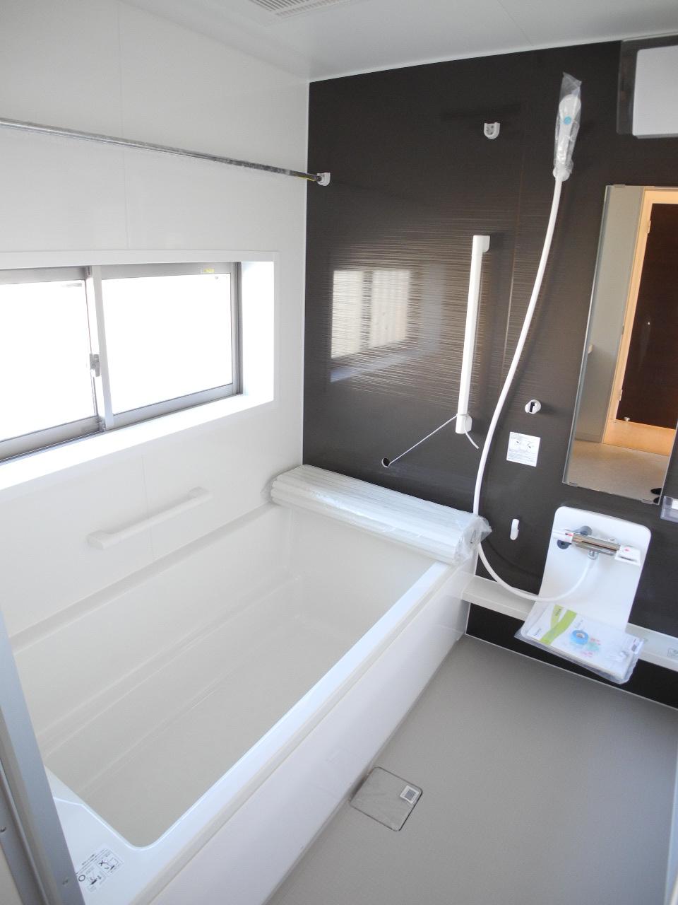 Bathroom. 1 Building room (12 May 2013) Shooting