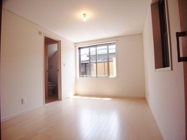 Non-living room. 1 Building storeroom