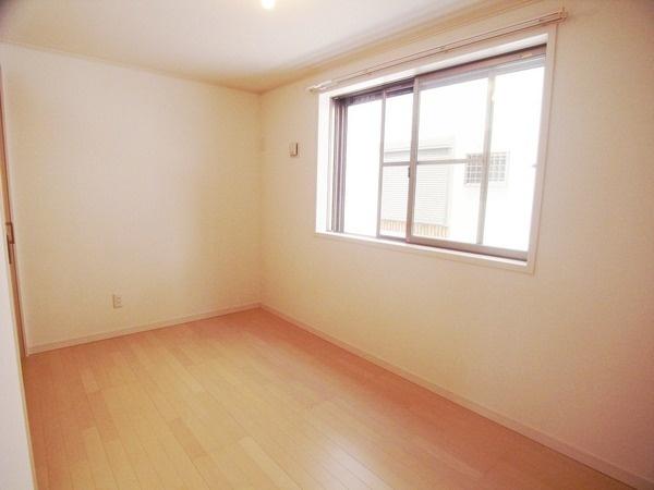 Non-living room. 1 Building Western-style