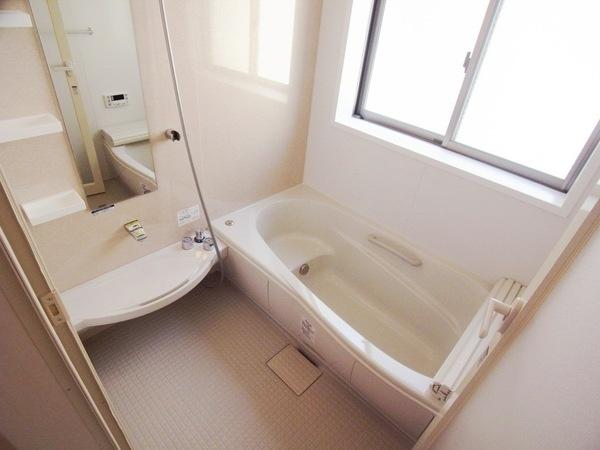 Bathroom. 1 Building bathroom