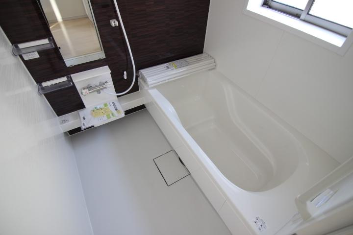 Same specifications photo (bathroom). Our construction blooming garden! Image Photos