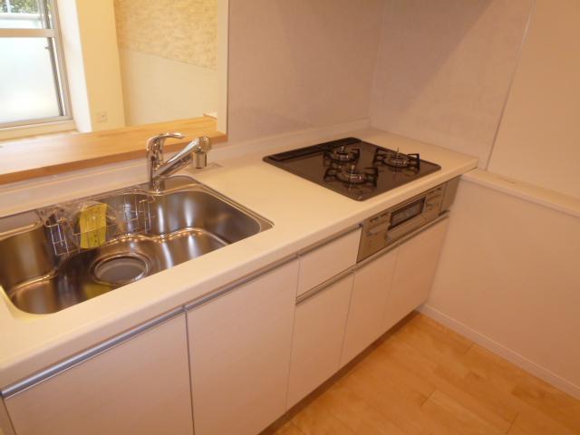 Kitchen. Local (12 May 2013) Shooting