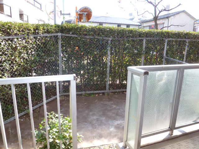 Garden. Local (12 May 2013) Shooting