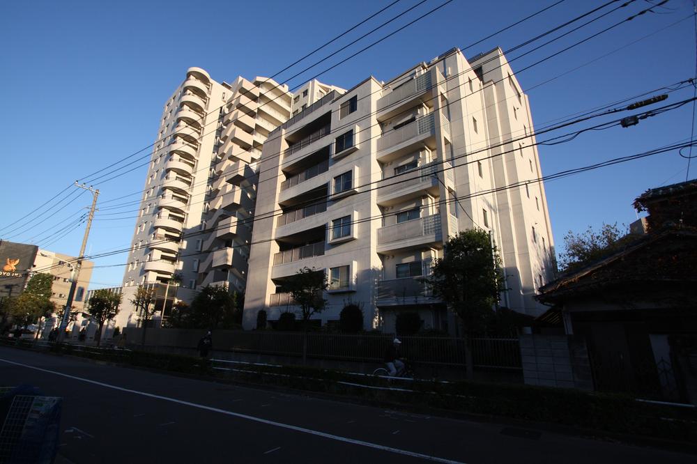 Local appearance photo