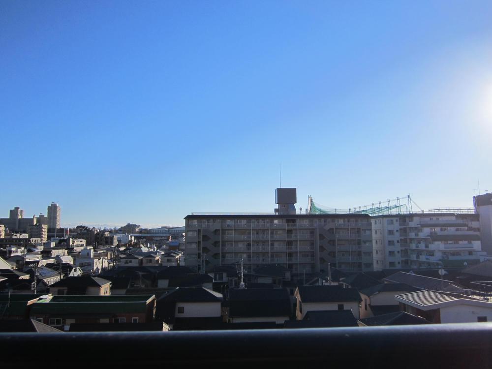 View photos from the dwelling unit. View from local (south side) (December 2013) Shooting