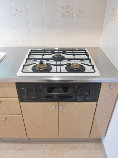 Kitchen. Stove ・ grill