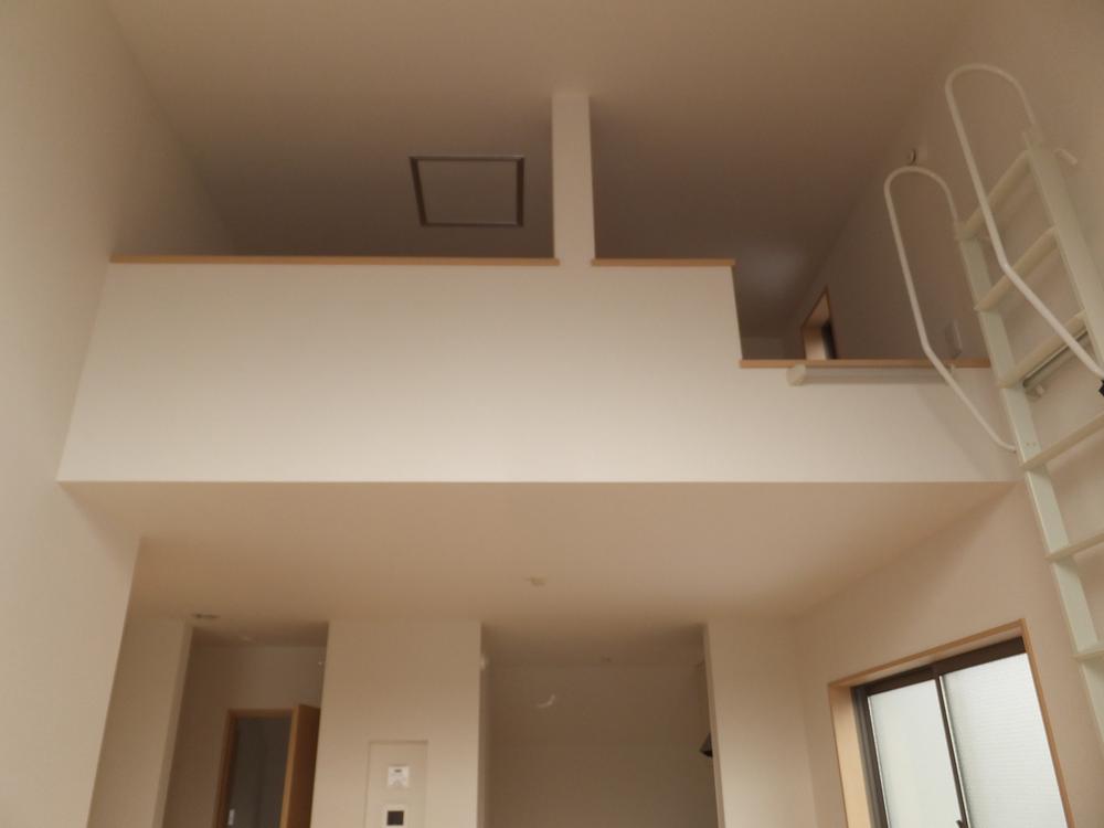 Living. Local (January 2014) Shooting